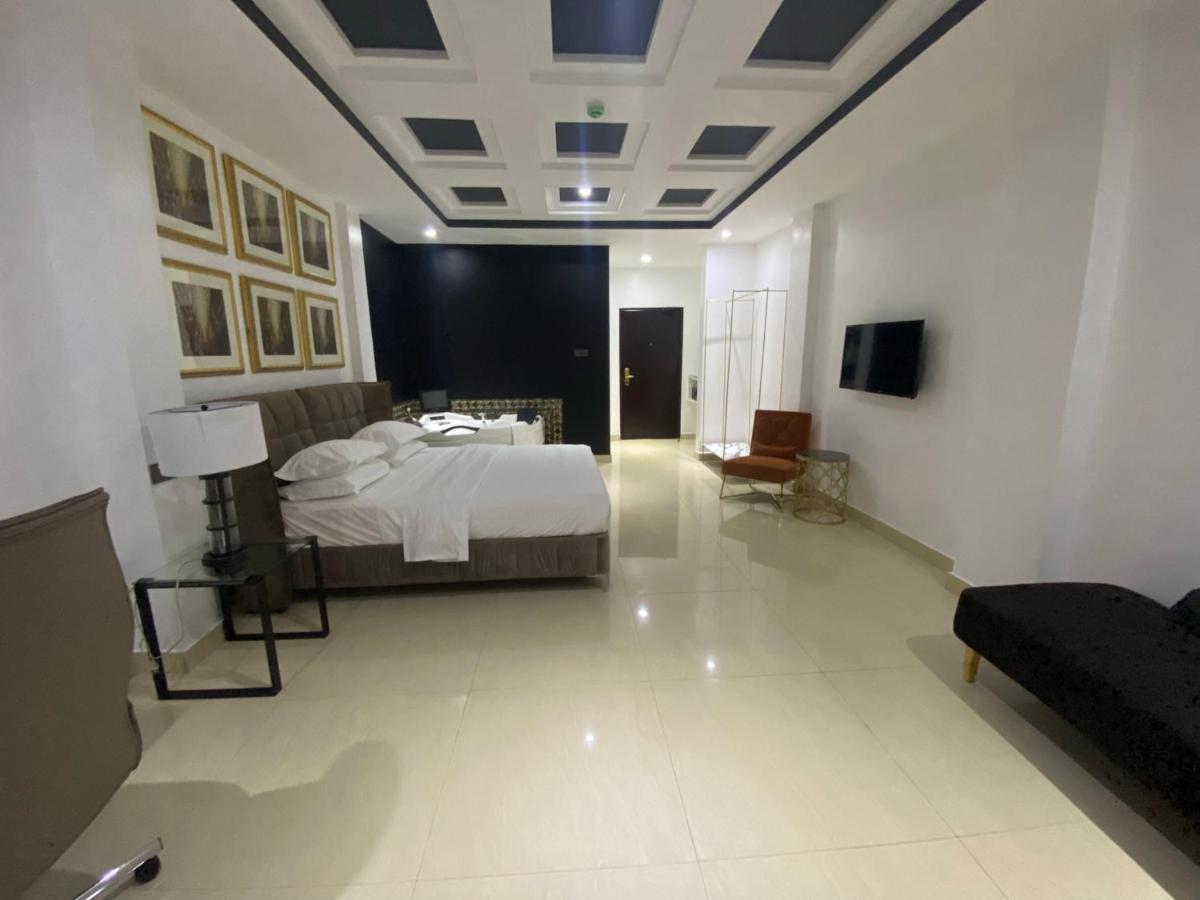Muse Boutique Hotel Enugu Exteriör bild
