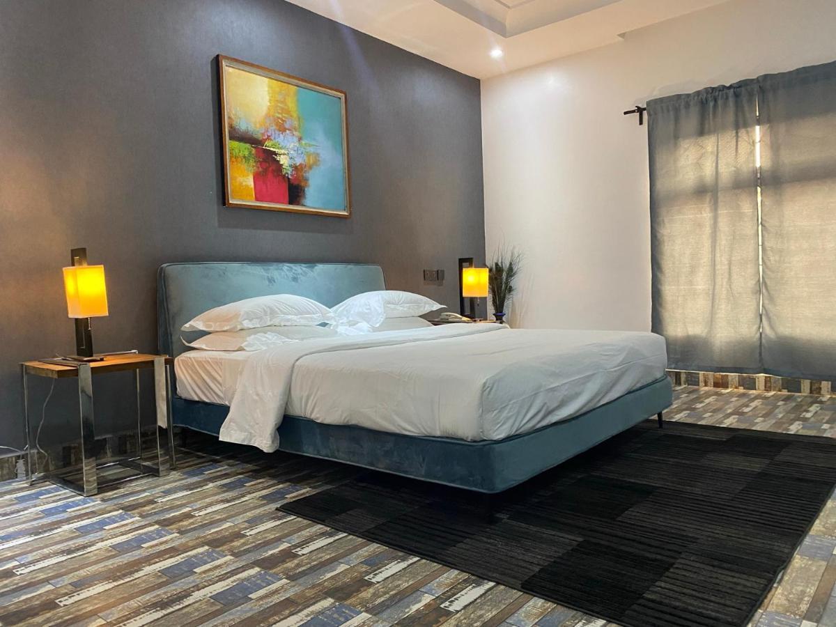 Muse Boutique Hotel Enugu Exteriör bild