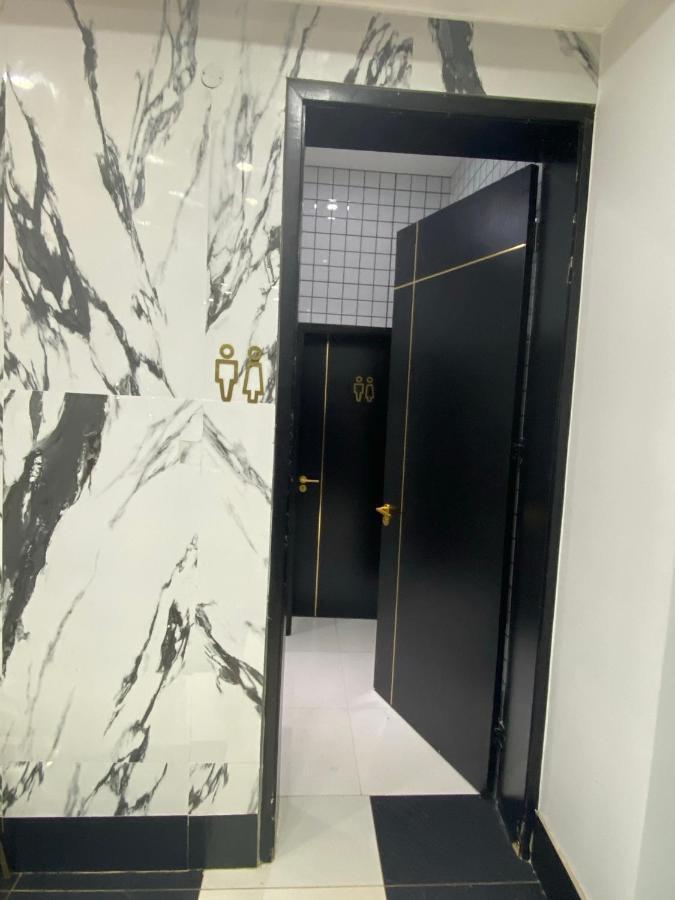 Muse Boutique Hotel Enugu Exteriör bild