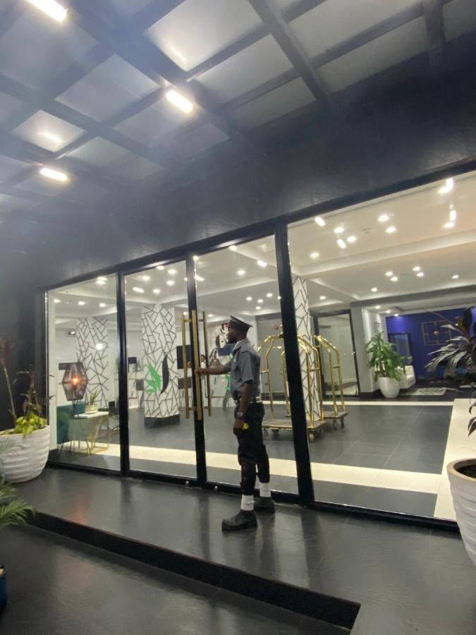 Muse Boutique Hotel Enugu Exteriör bild