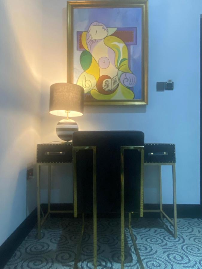 Muse Boutique Hotel Enugu Exteriör bild