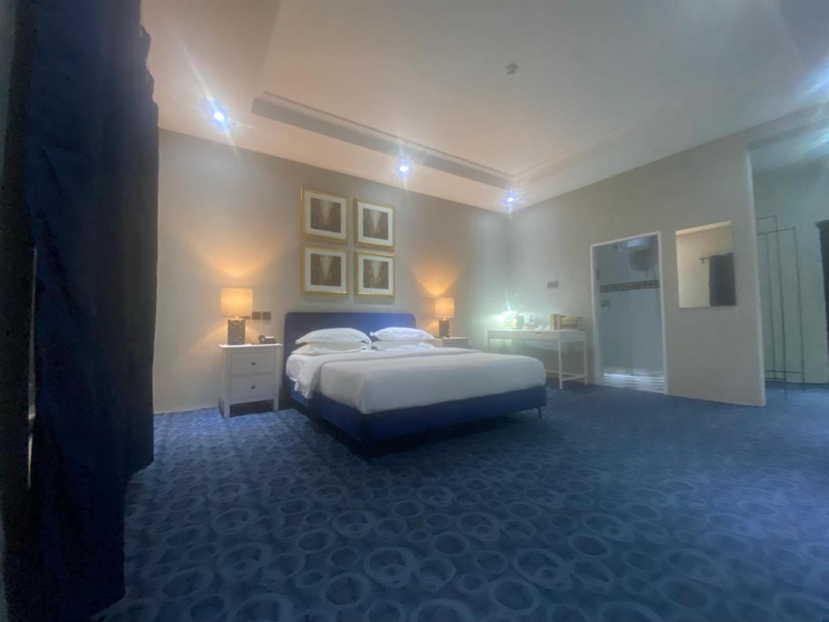 Muse Boutique Hotel Enugu Exteriör bild