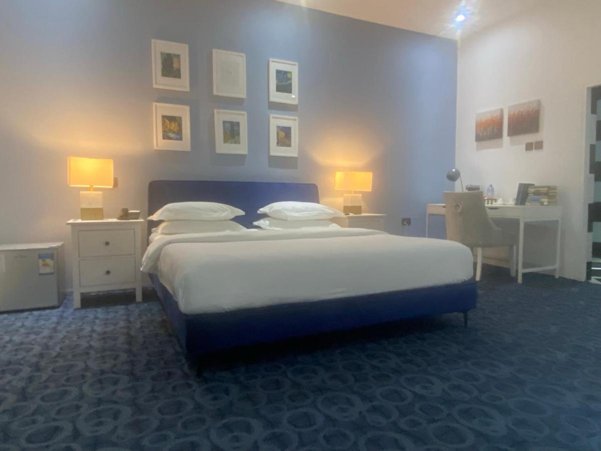 Muse Boutique Hotel Enugu Exteriör bild