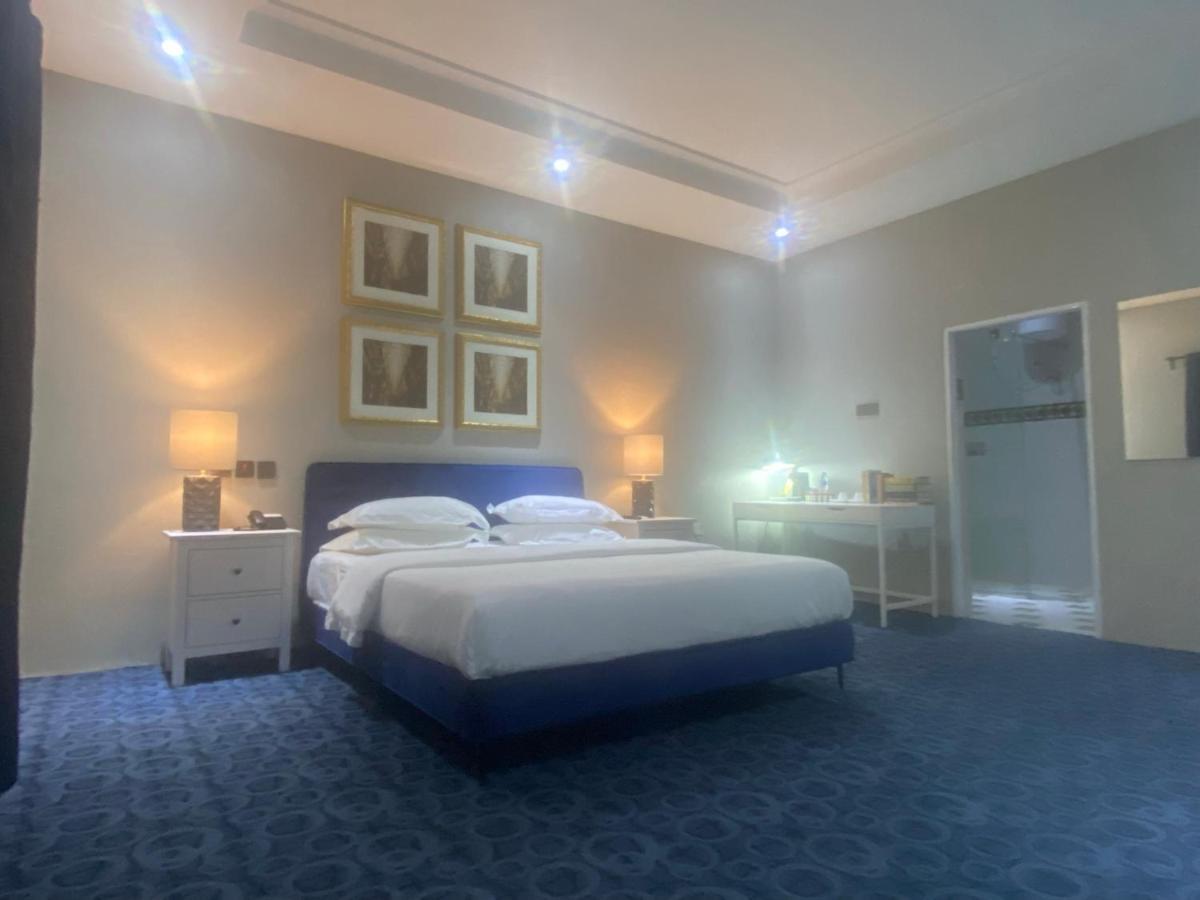 Muse Boutique Hotel Enugu Exteriör bild