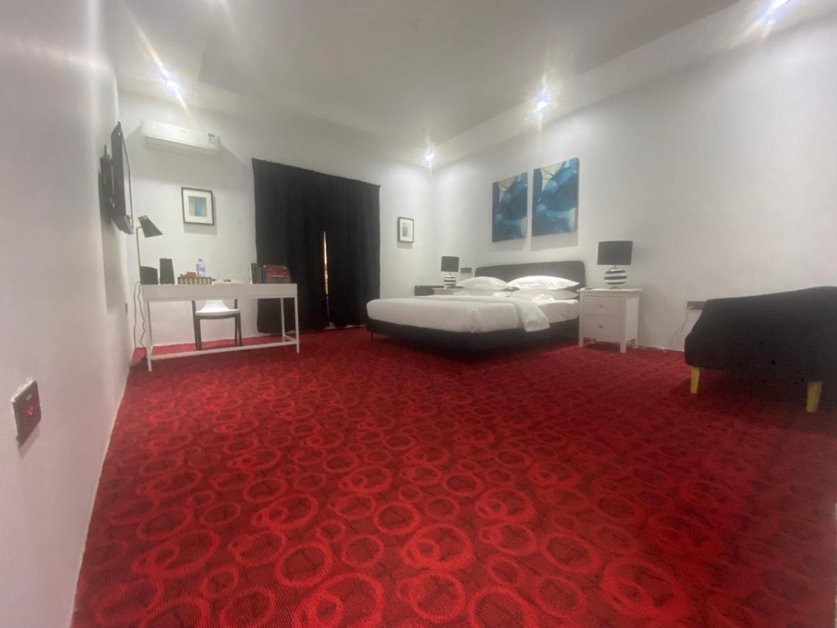 Muse Boutique Hotel Enugu Exteriör bild