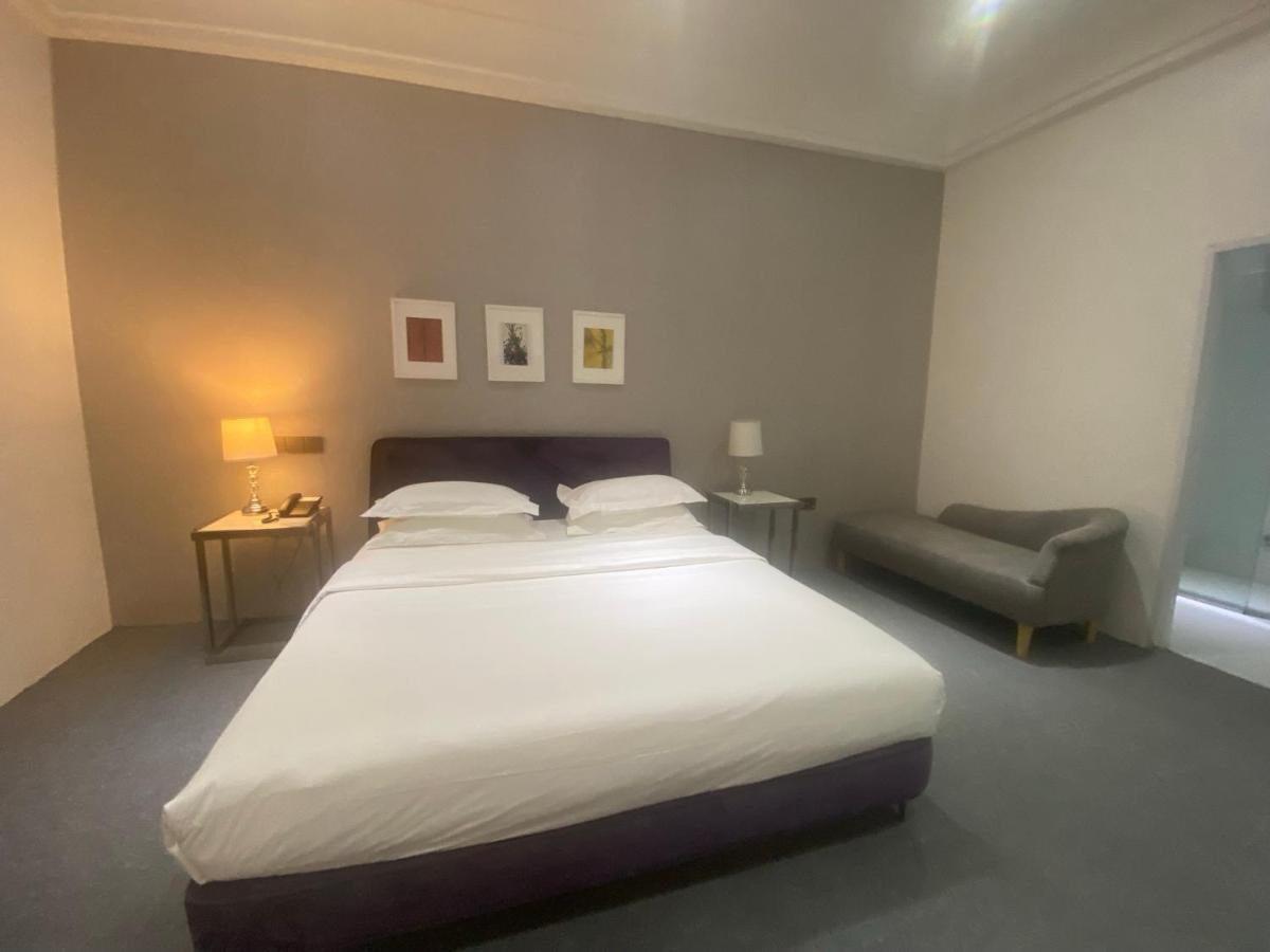 Muse Boutique Hotel Enugu Exteriör bild