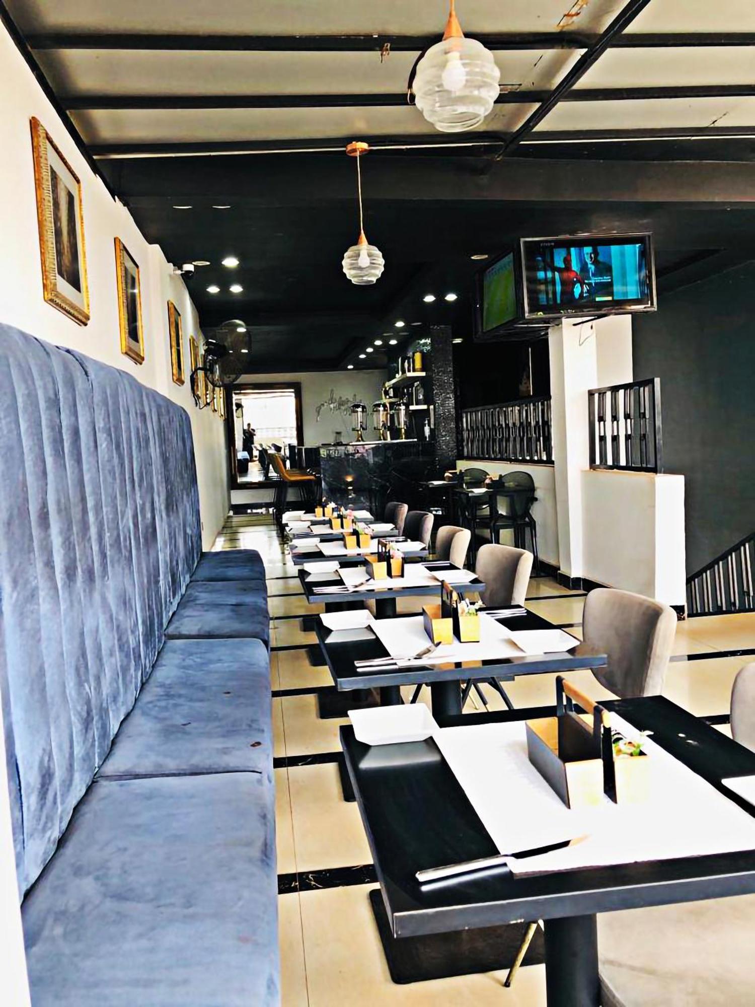 Muse Boutique Hotel Enugu Exteriör bild