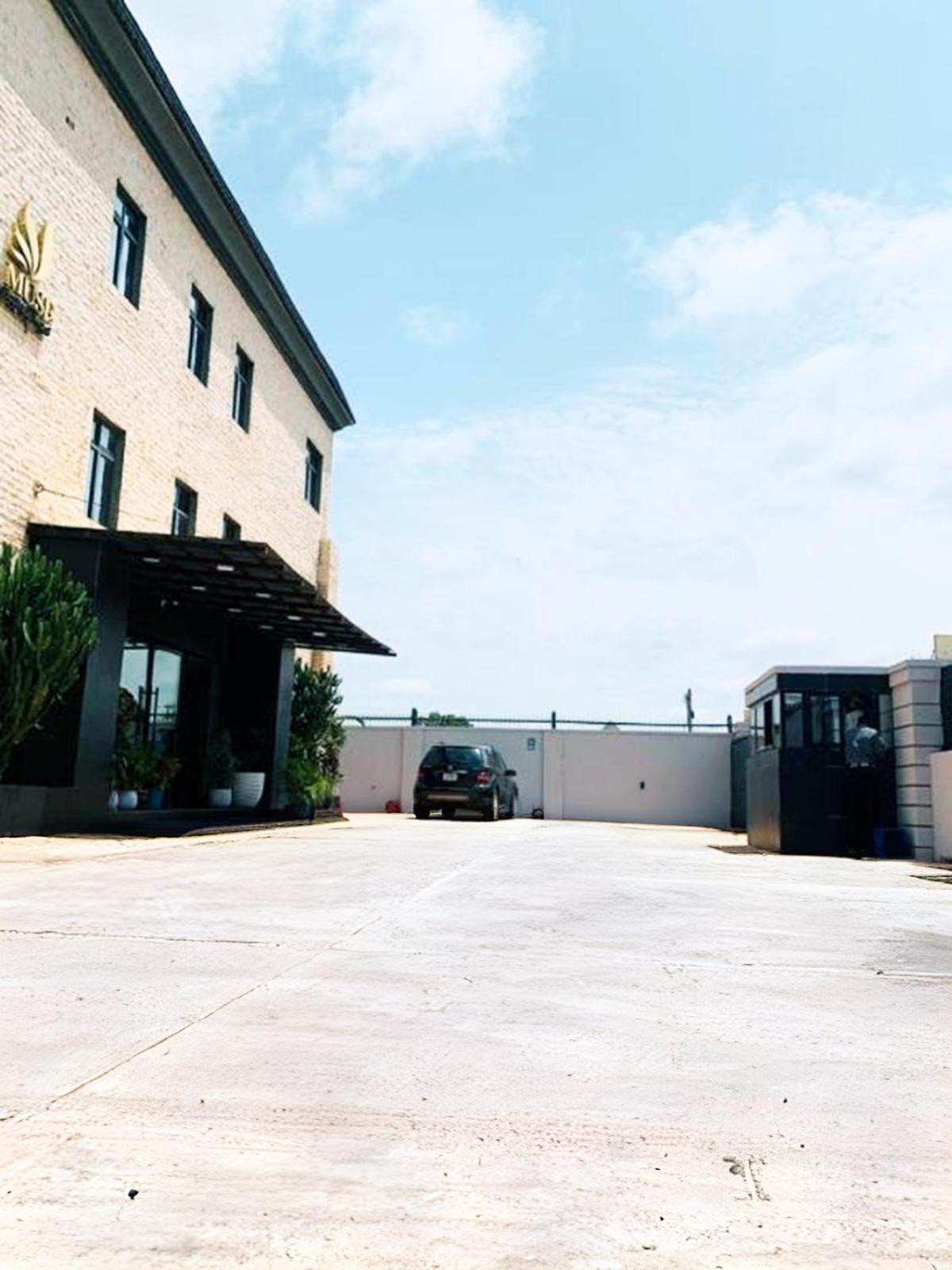 Muse Boutique Hotel Enugu Exteriör bild
